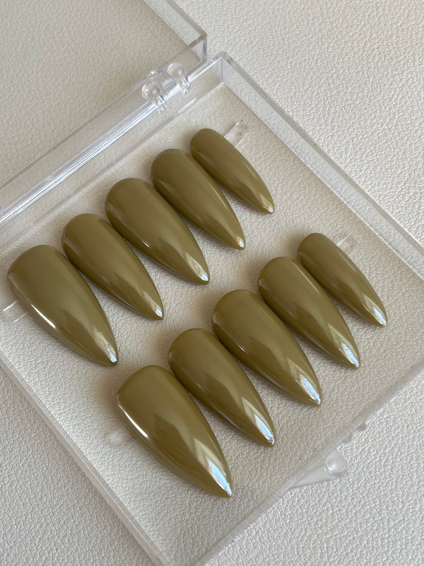MTO: OLIVE GLAZE